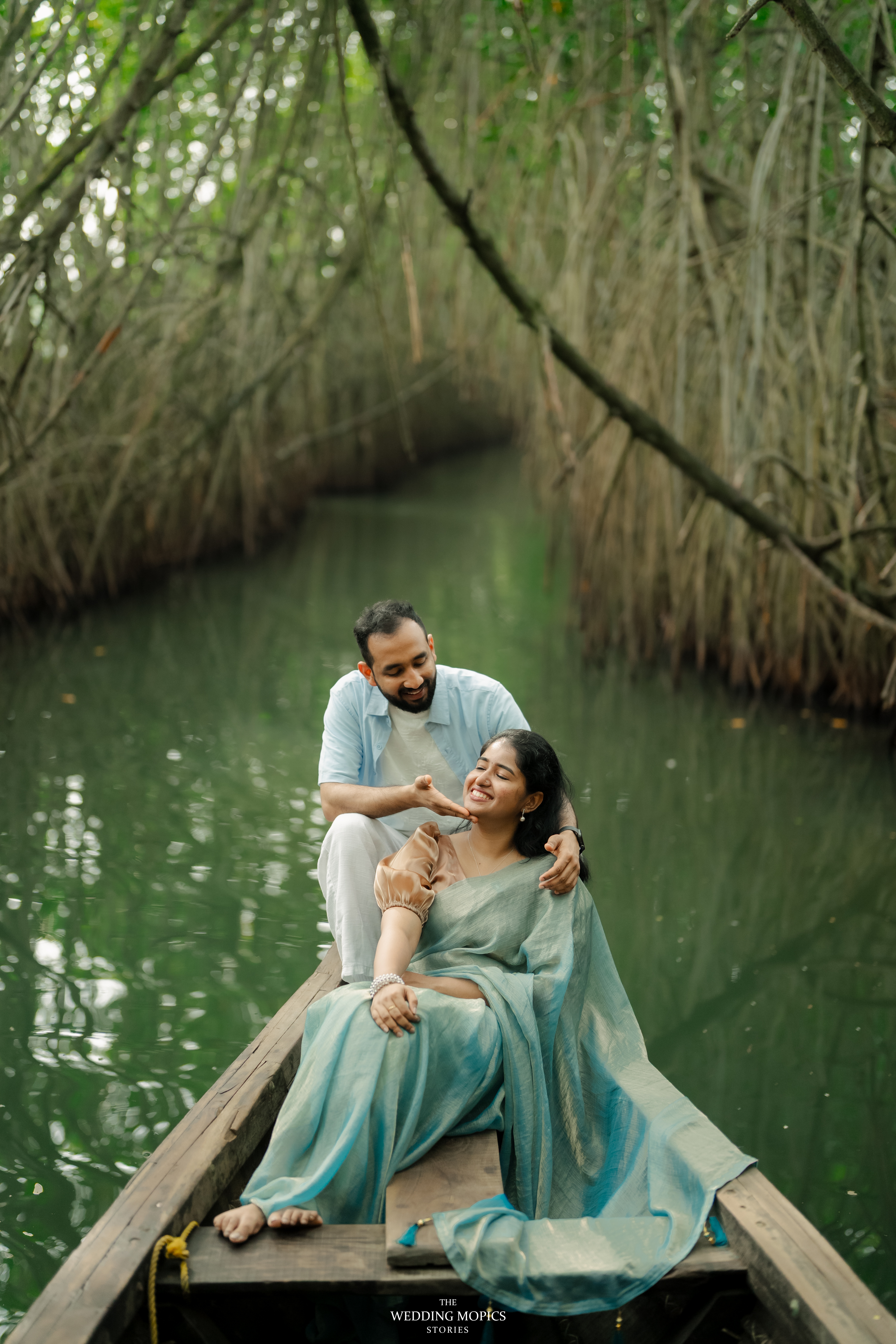 Family portrait at a Kerala wedding