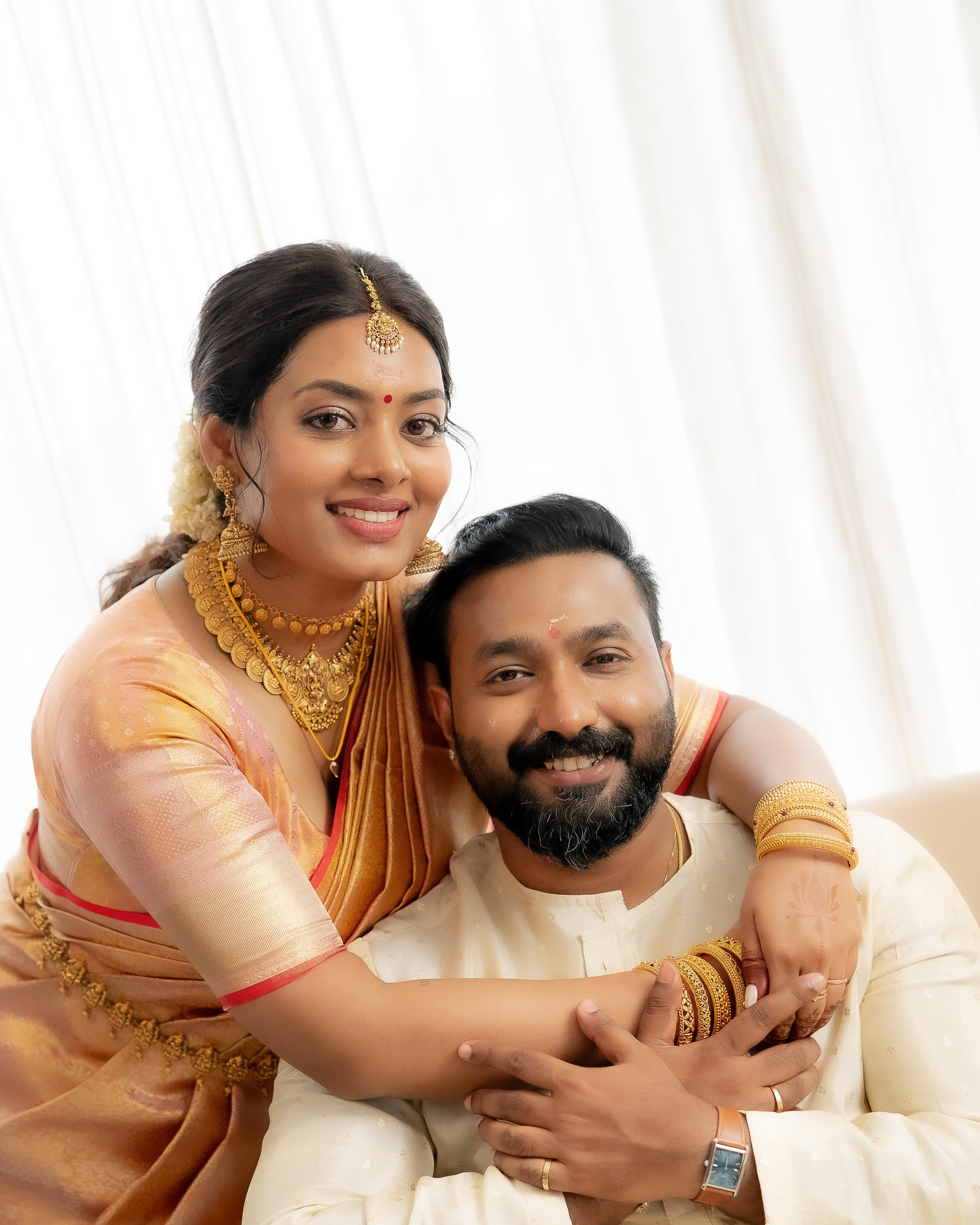 Family candid wedding photography in Kerala