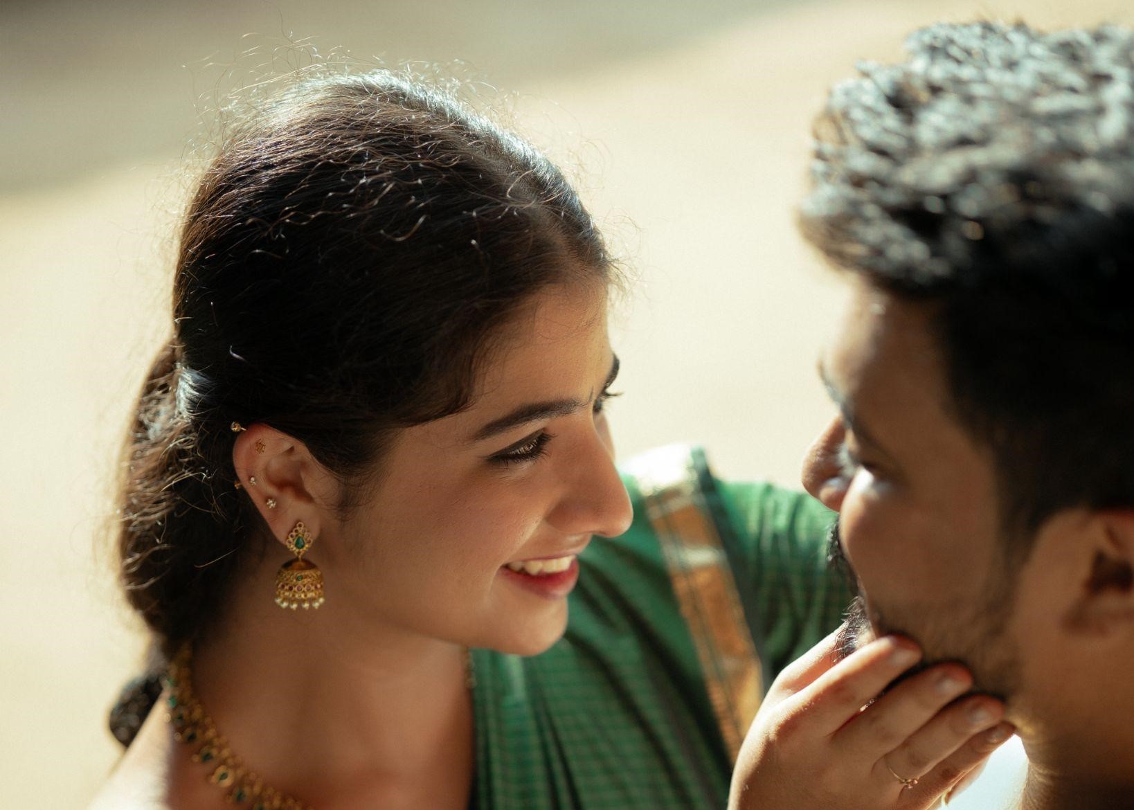 Brahmin wedding ceremony and family traditions photographed by Wedding Mopics